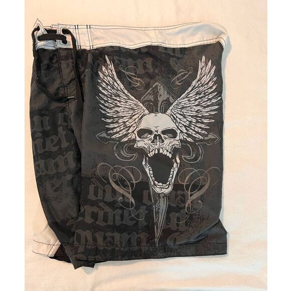 Blue Sol Black Winged Skull Board Shorts - 34 - Picture 3 of 8